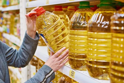 چرا افزایش قیمت روغن از سایر کالاهای اساسی سبقت گرفته است؟